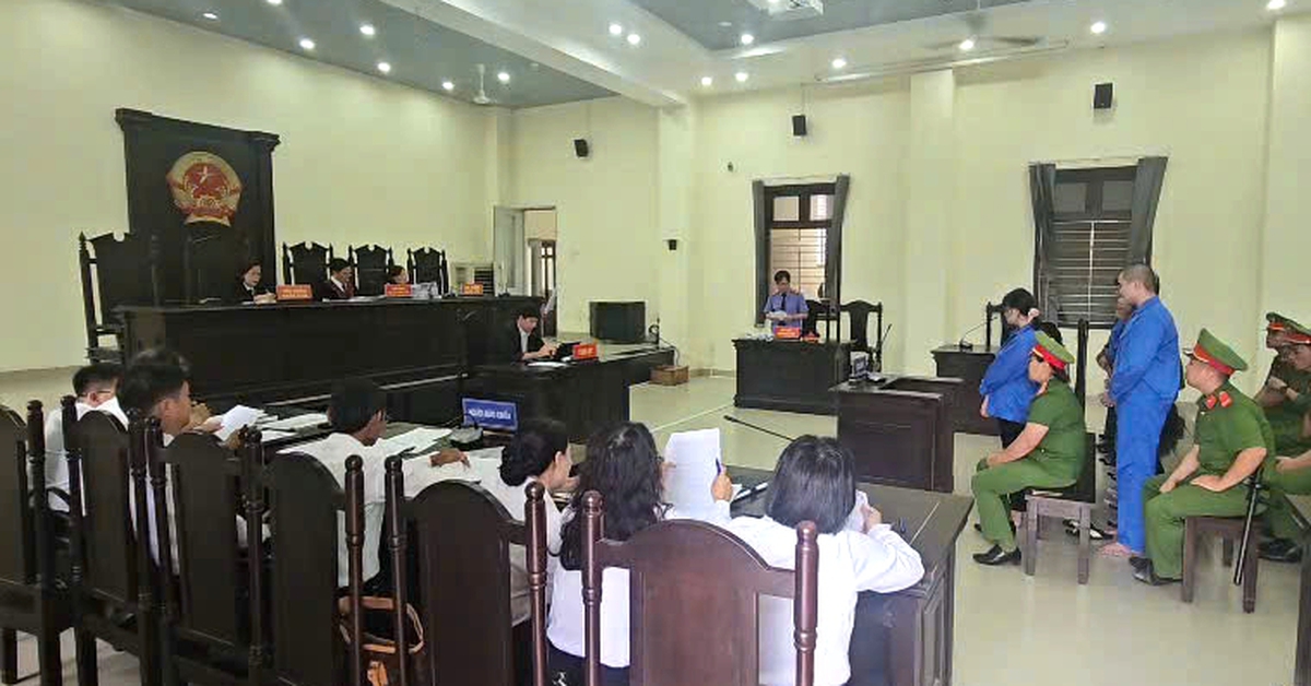 Mua nhiều người dưới 16 tuổi làm massage, thiếu nữ 16 tuổi và đồng bọn bị đề nghị từ 9 đến 15 năm tù