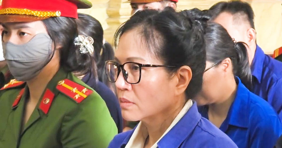 Cựu Tổng giám đốc SJC Lê Thúy Hằng và 15 đồng phạm ra tòa - Tuổi Trẻ Online