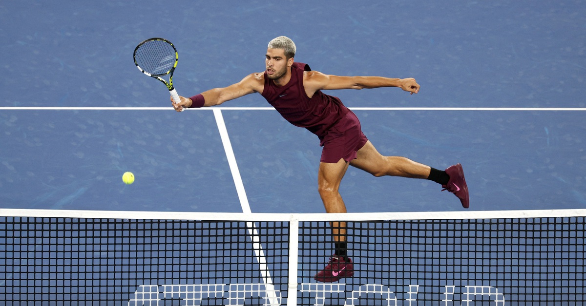 Alcaraz sợ hãi với chấn thương tại vòng 1 Japan Open