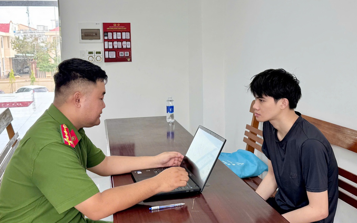 Mất hơn 2 tỉ đồng vì nhân viên điện lực 'dỏm' lừa cài ứng dụng giả mạo