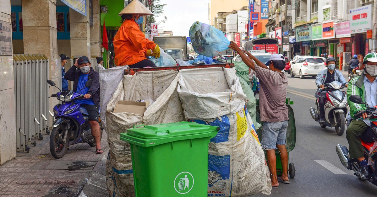 Phân loại rác tại nguồn vẫn “ì ạch”