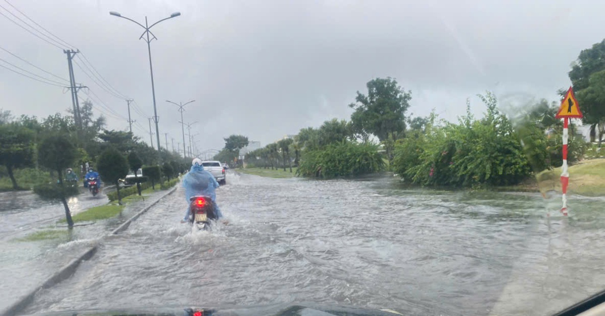 Thanh Hóa cho học sinh nghỉ học tránh bão Bualoi; Đà Nẵng giao các trường tự quyết