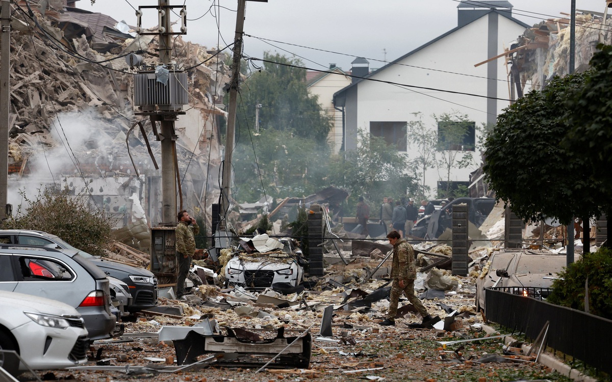 Ukraine tố Nga không kích dữ dội trong đêm, ít nhất 4 người thiệt mạng