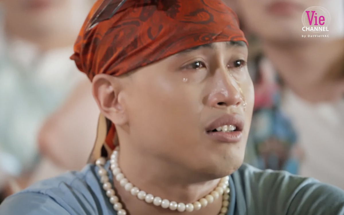 Chuyện gì đang xảy ra khi cả dàn Anh trai say hi viral vì khóc?