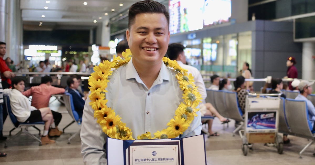 Lại Lý Huynh vô địch cờ tướng thế giới vào đúng ngày sinh nhật của vợ và con