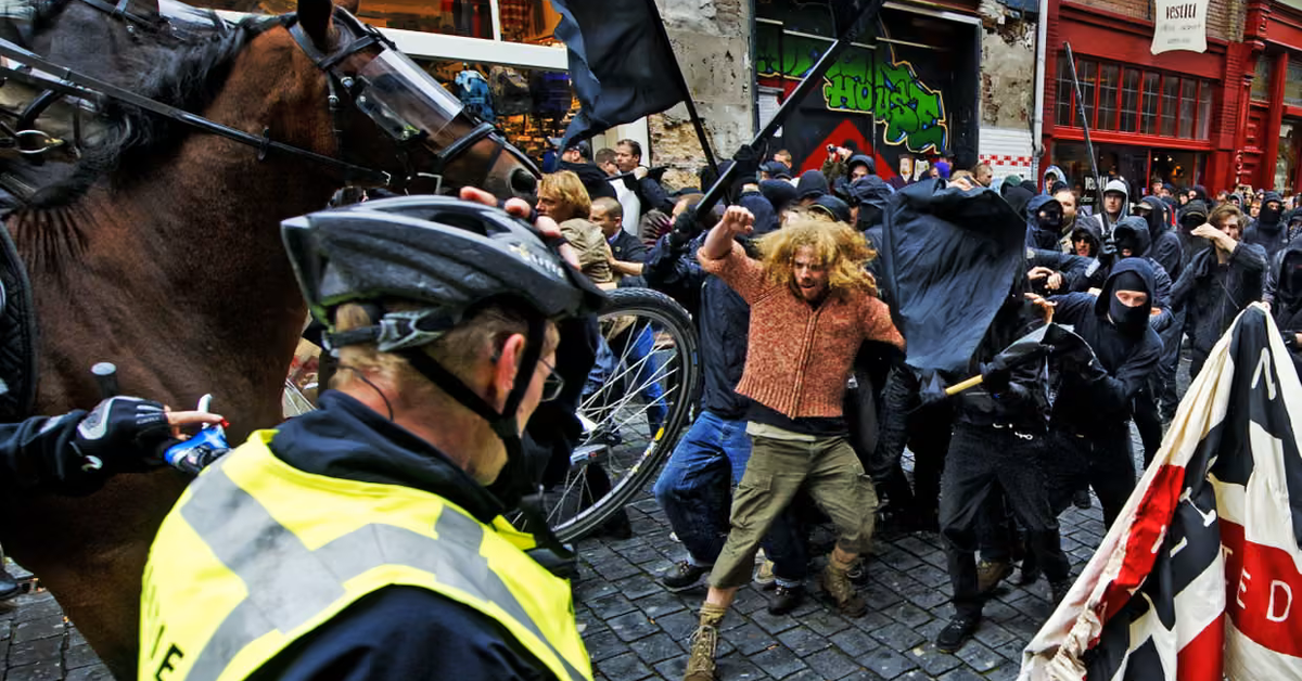 "Cuộc chiến chiếm đất" ở Amsterdam đã quay trở lại