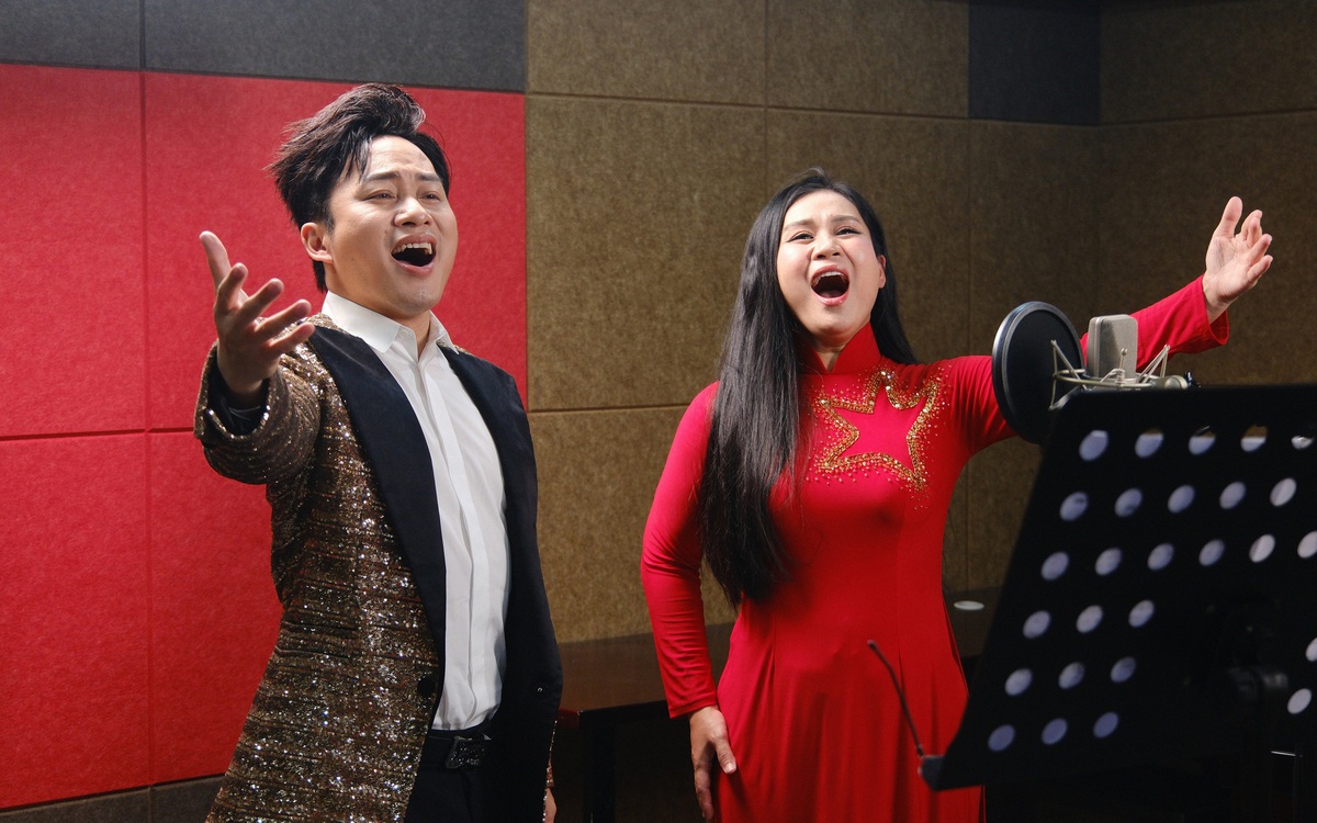 Tác giả ca khúc khép lại đại lễ 2-9 ‘nổi cả da gà’ khi nghe Tùng Dương hát