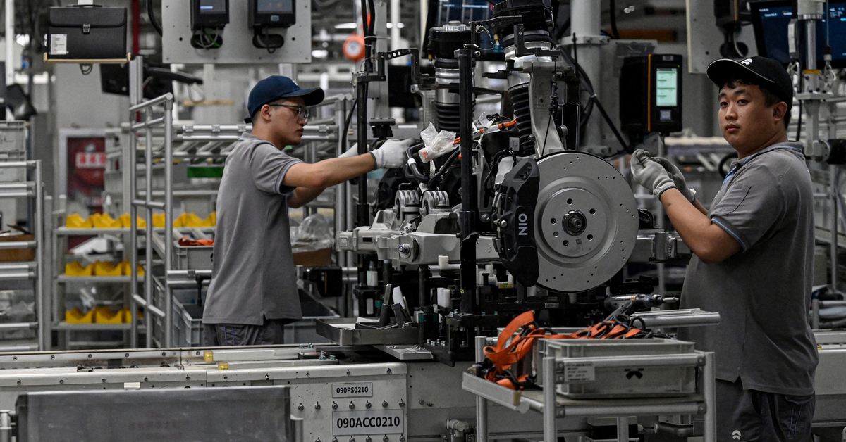 Hoạt động sản xuất của Trung Quốc giảm 6 tháng liên tiếp