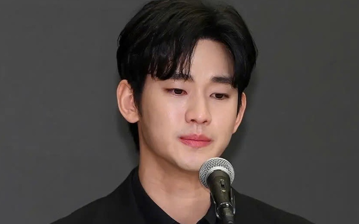 Kim Soo Hyun viết 150 lá thư tình gửi bạn gái khi nhập ngũ nhưng không phải Kim Sae Ron