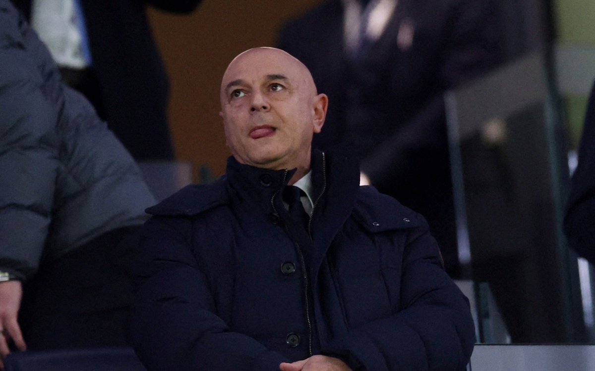 Daniel Levy từ chức chủ tịch Tottenham sau 25 năm