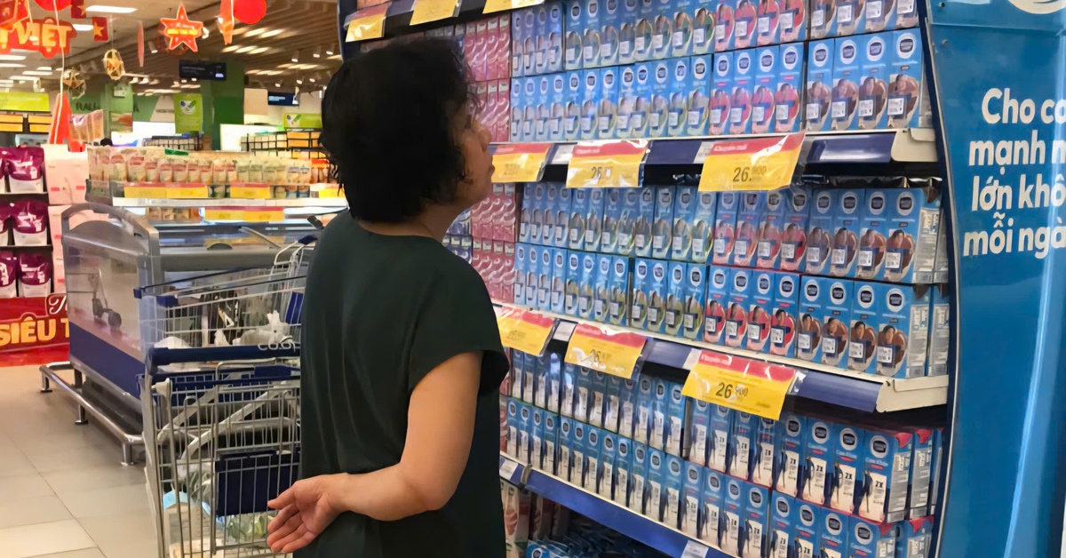 Ngập tràn ưu đãi, quà tặng Dutch Lady khi mua sữa tại Co.opmart