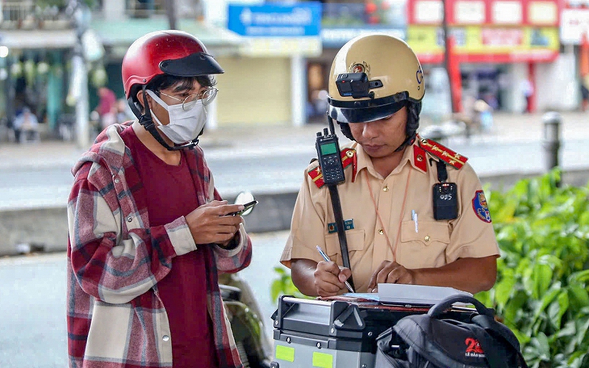 Giấy hẹn cấp, đổi giấy phép lái xe có đủ điều kiện tham gia giao thông?