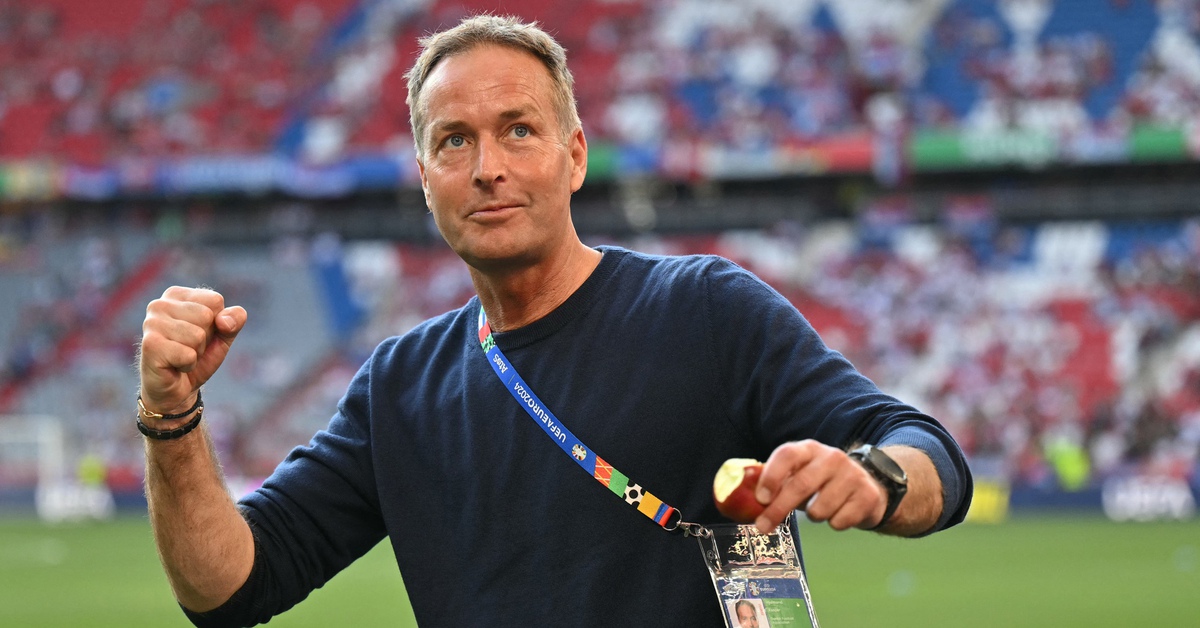 Leverkusen tìm ra người thay HLV Ten Hag