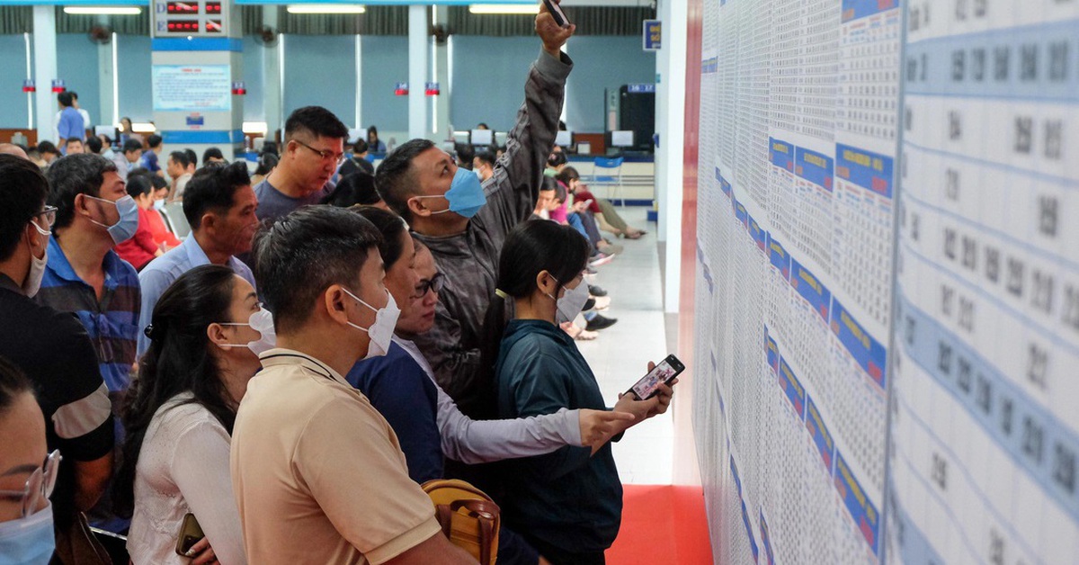 Từ hôm nay, đường sắt bắt đầu nhận đăng ký vé tàu tập thể Tết Bính Ngọ