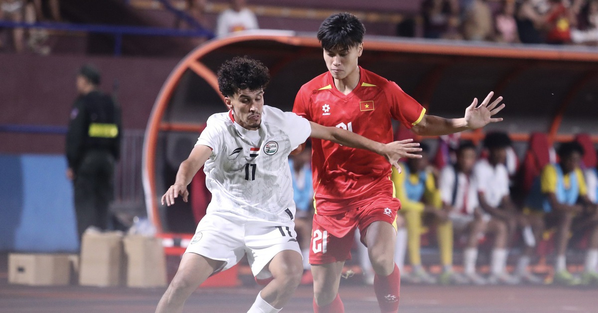 U23 Việt Nam - U23 Yemen (Hết hiệp 1) 0-0: Thay 3 người từ sớm