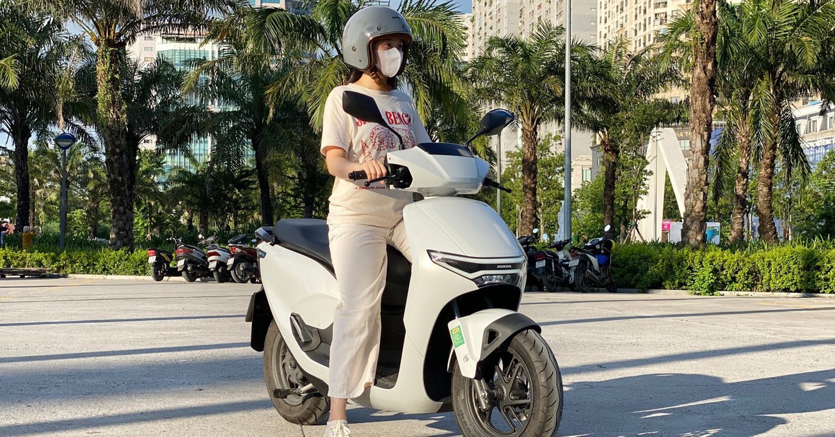 Honda CUV e: đã có giá ở Việt Nam: Mua bản thuê pin giá ngang Air Blade hay bản kèm pin giá SH Mode?