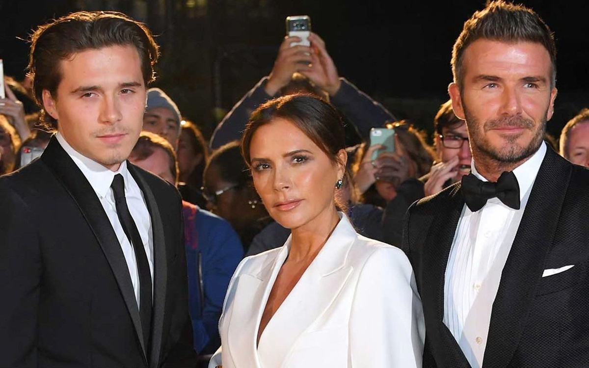 Brooklyn tiết lộ lý do yêu cầu gia đình Beckham liên lạc qua luật sư
