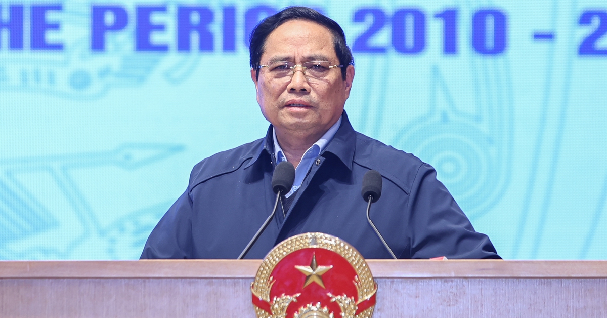 Thủ tướng: Làm sạch cơ bản ô nhiễm bom mìn dịp 100 năm ngày thành lập nước - Tuổi Trẻ Online