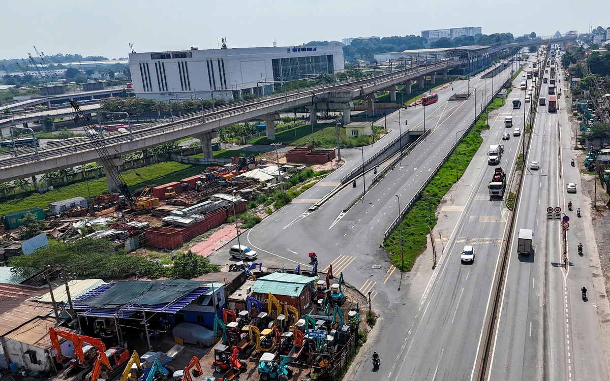 Vì sao dự án mở rộng xa lộ Hà Nội làm 15 năm chưa xong?