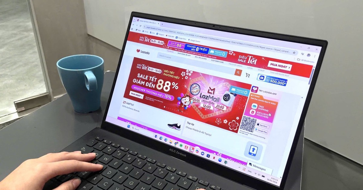 Thương mại điện tử 2026: từ cuộc đua giá rẻ đến niềm tin - Tuổi Trẻ Online