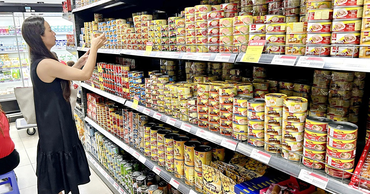 Thị trường đồ hộp "nín thở" mùa Tết