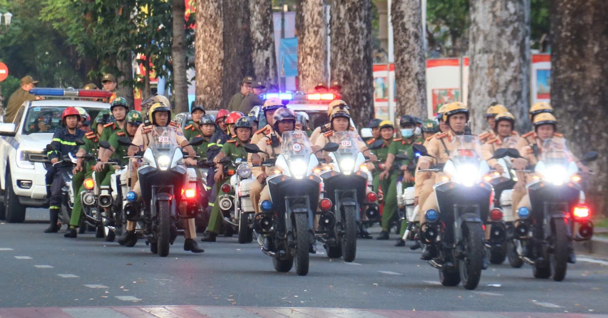 TP.HCM tổng ra quân, quyết dẹp lấn chiếm vỉa hè, lòng đường