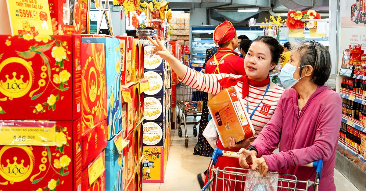 Tiêu tiết kiệm hay sắm thả ga cho Tết?