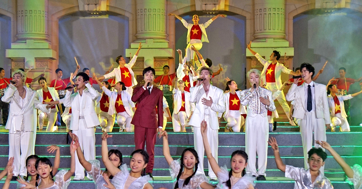 Yêu cầu thẩm định chặt chẽ các chương trình nghệ thuật có người nổi tiếng trên mạng xã hội