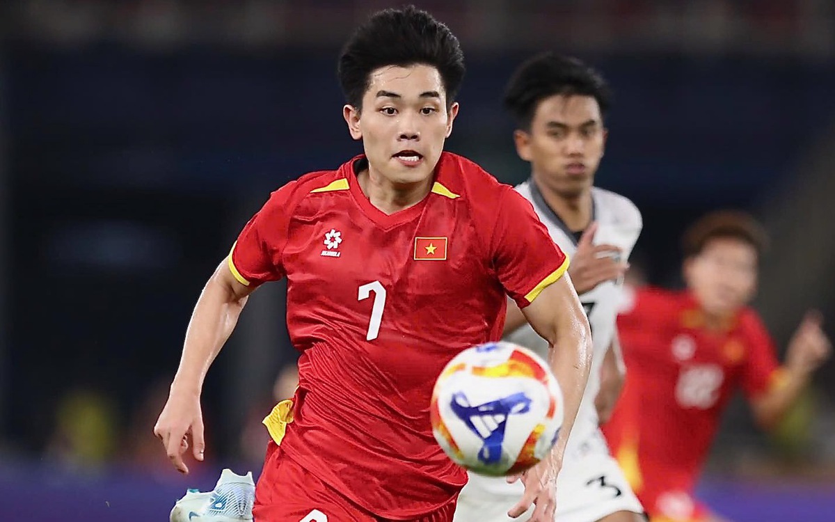 Mùa hè đặc biệt, Đình Bắc từ 'yếu nhất' lên 'khỏe bậc nhất' U23 Việt Nam