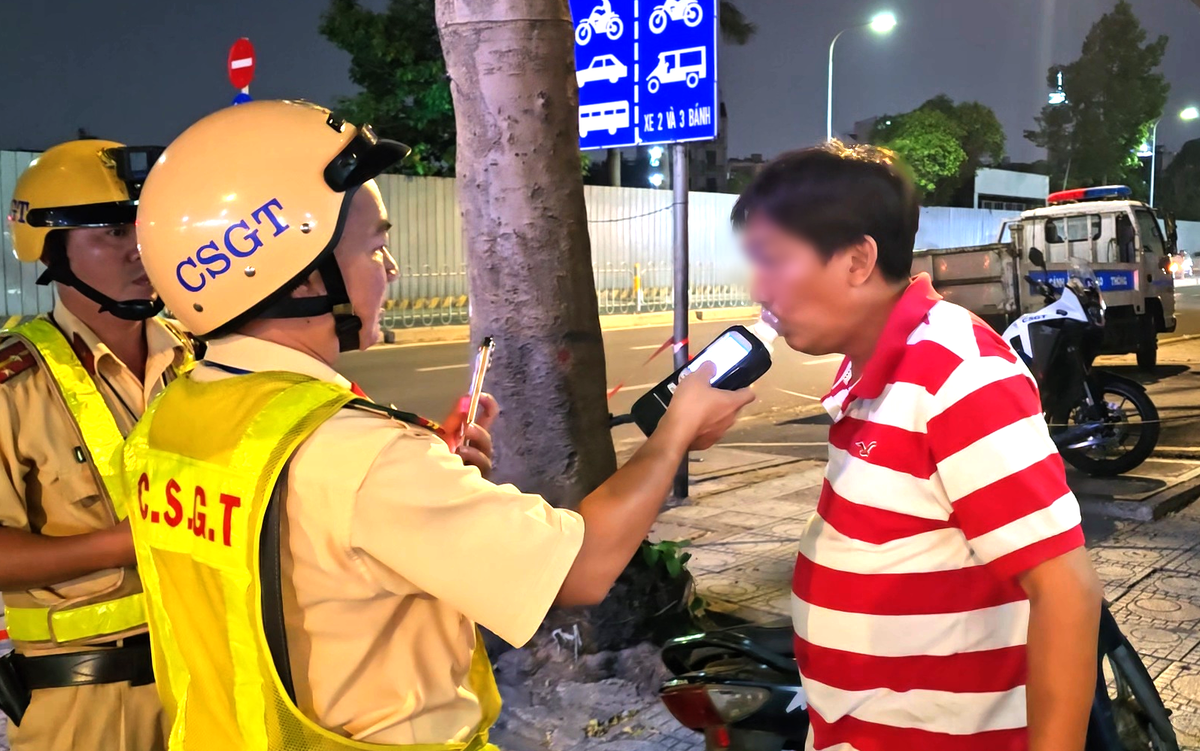 Vi phạm nồng độ cồn, người đàn ông phân trần 'mới ra tù nên không nắm rõ luật'