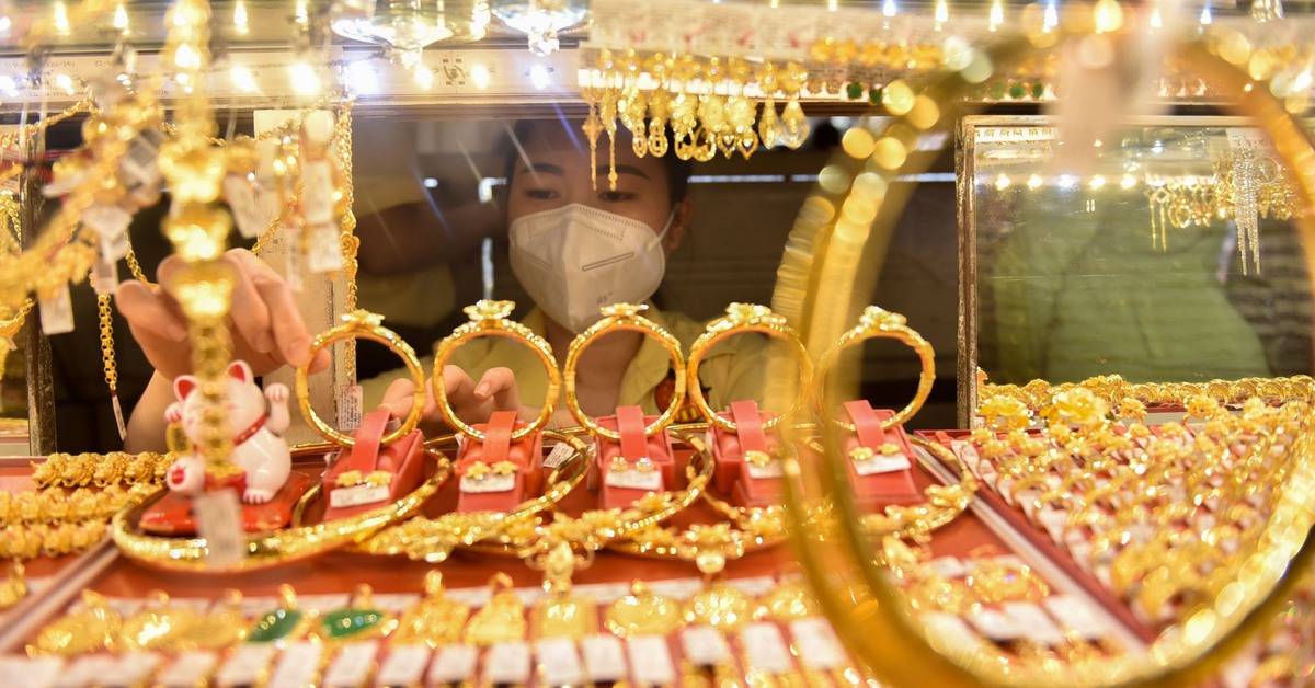 Giá vàng bạc tăng mạnh ngay ngày giao dịch đầu năm mới