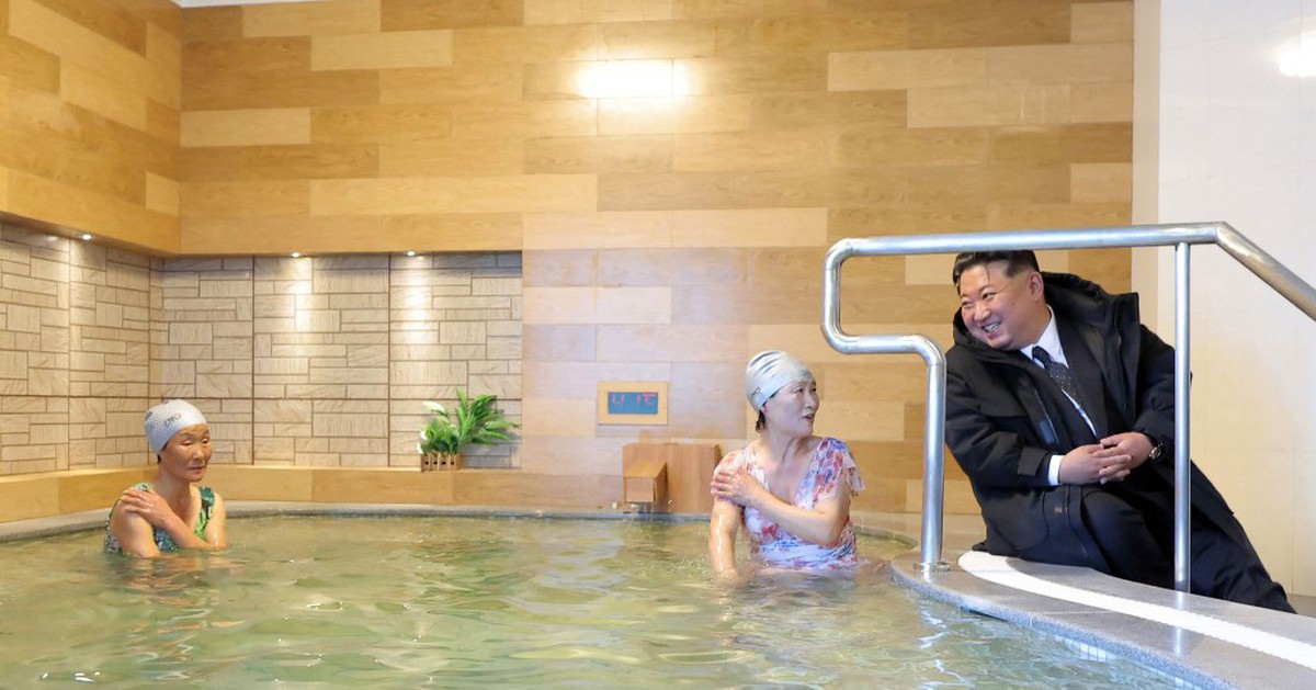 Ông Kim dự lễ khánh thành khu nghỉ dưỡng suối nước nóng lớn nhất Triều Tiên