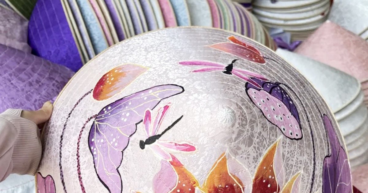 Nón lá làng Chuông xuất ngoại