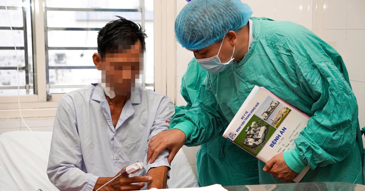 Lần đầu Việt Nam thực hiện ca mổ vừa cắt hai thận đa nang, vừa ghép thận