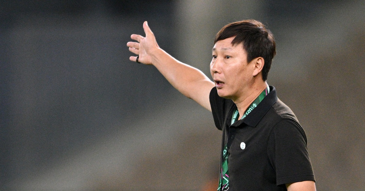 Truyền thông Hàn Quốc: Háo hức chờ HLV Kim Sang Sik