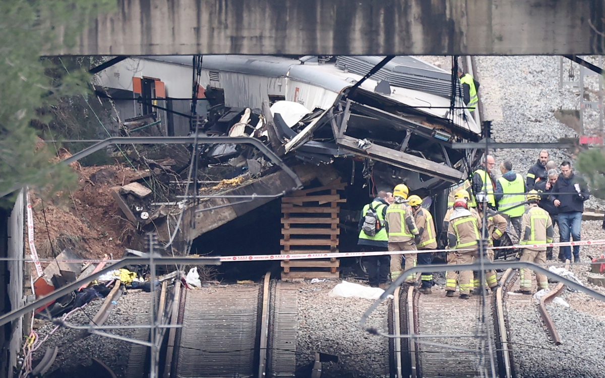 Tây Ban Nha lại gặp tai nạn đường sắt, vụ thứ 4 chỉ trong 5 ngày