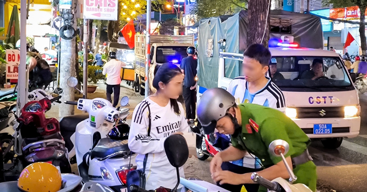 Xử lý lấn chiếm vỉa hè, lòng đường thành 'của riêng', mong cơ quan chức năng làm quyết liệt