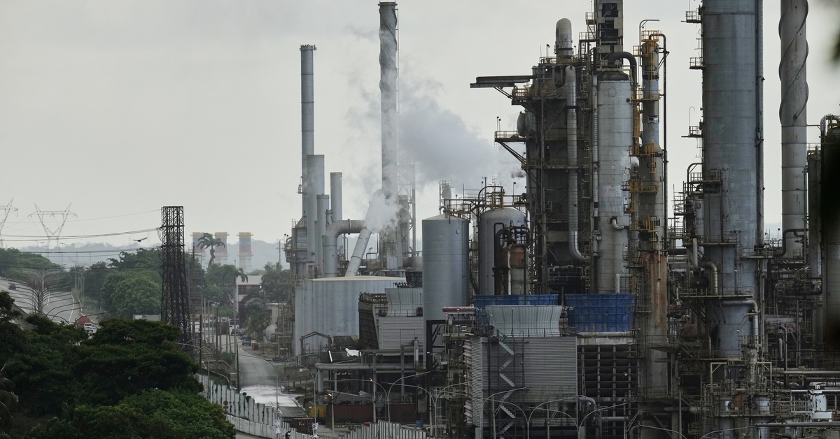 Quan chức Mỹ tiết lộ mức giá Washington cho phép Venezuela bán dầu cho Bắc Kinh