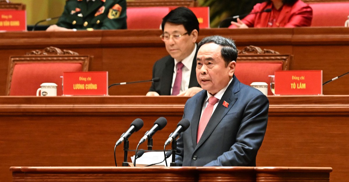 Công bố danh sách Bộ Chính trị khóa XIV