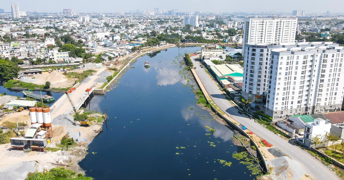 Thêm 7km đường ven kênh Tham Lương sắp thông xe trước Tết Nguyên đán
