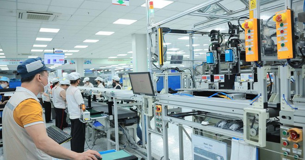 Đại hội XIV của Đảng:  Đổi mới mô hình tăng trưởng để bứt phá và tránh bẫy thu nhập trung bình