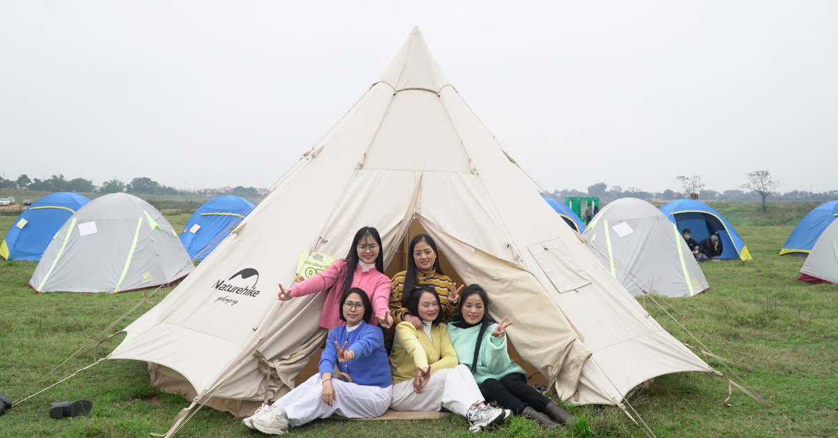 Đa Phúc biến ‘bãi chăn trâu’ thành điểm cắm trại bên sông Cà Lồ