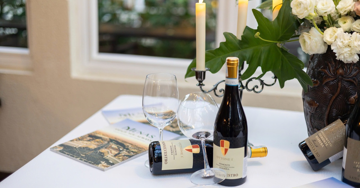 Menas tổ chức thử rượu vang và thịt nguội ý tại Đà Nẵng