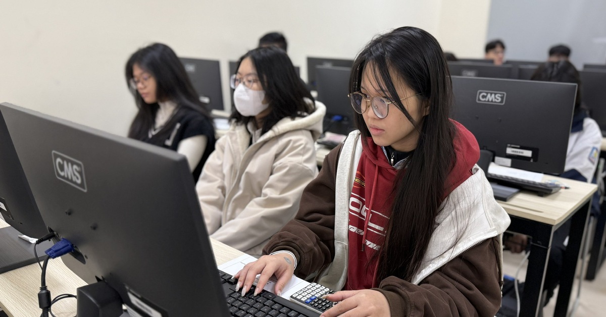 Những thí sinh đầu tiên thi đánh giá tư duy 'tranh suất' vào đại học 2026