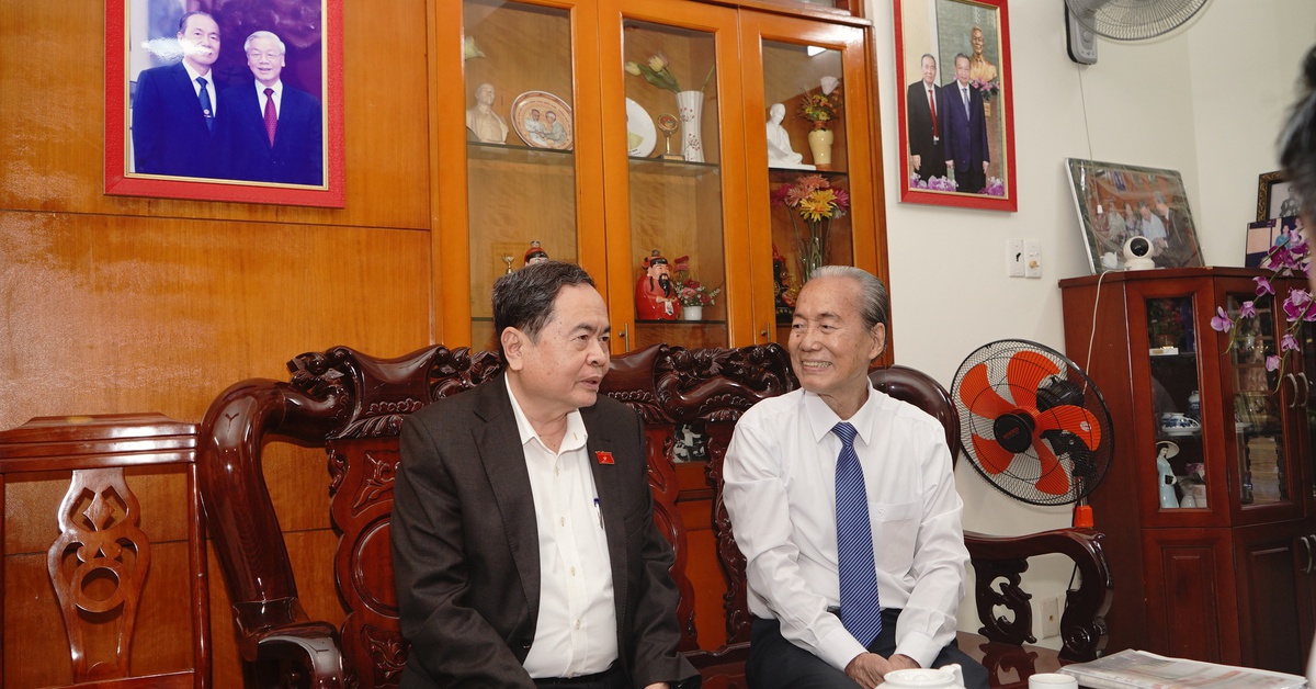 Chủ tịch Quốc hội Trần Thanh Mẫn tưởng nhớ, tri ân cố Chủ tịch Quốc hội Nguyễn Hữu Thọ