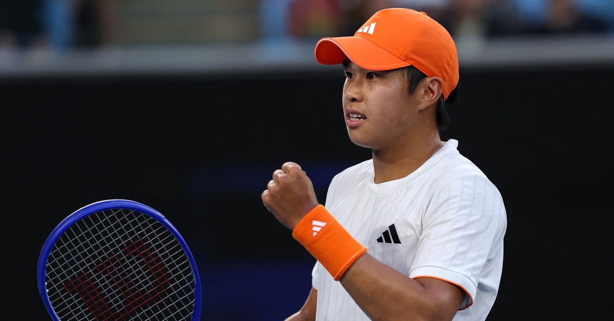 Tay vợt gốc Việt Learner Tien gây chấn động, làm nên lịch sử ở Úc mở rộng