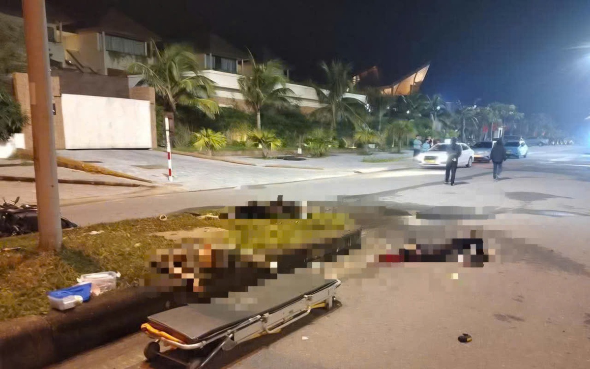 Phát hiện 3 người chết nằm trên đường, xung quanh có mã tấu, bình xịt hơi cay