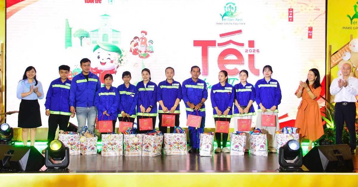 Gửi mùa xuân vui đến người thu gom rác dân lập