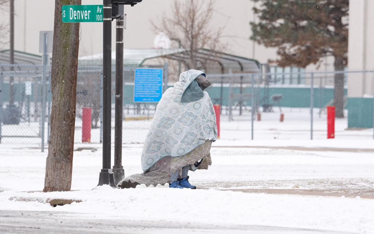 Nước Mỹ tê liệt trong trận bão tuyết mùa đông 'lịch sử'