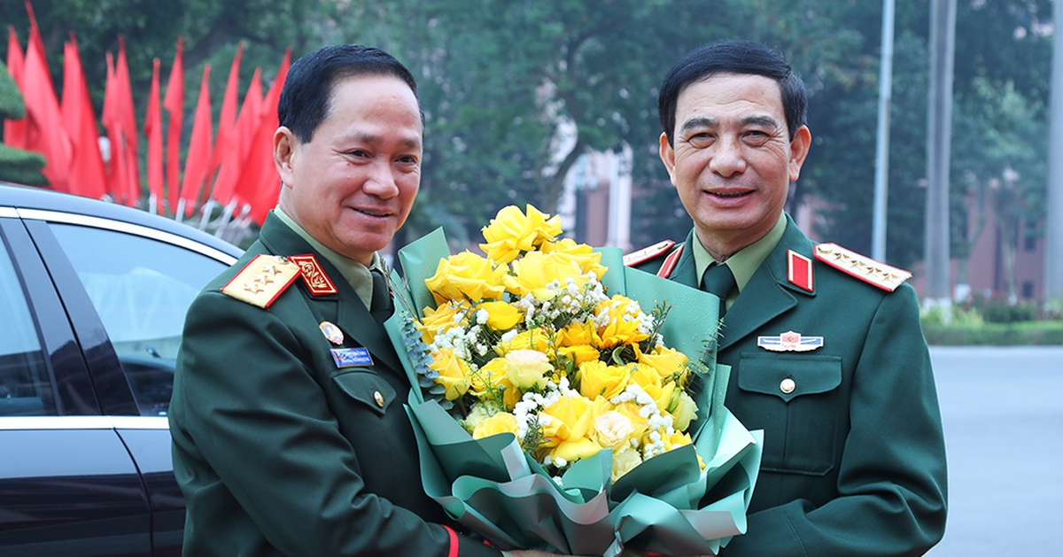Đại tướng Phan Văn Giang tiếp Bộ trưởng Bộ Quốc phòng Lào